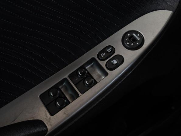 Hyundai Solaris I Рестайлинг с пробегом 2015 года, цена 1 180 000 рублей, 116097 км, хэтчбек, Автокод Объявления