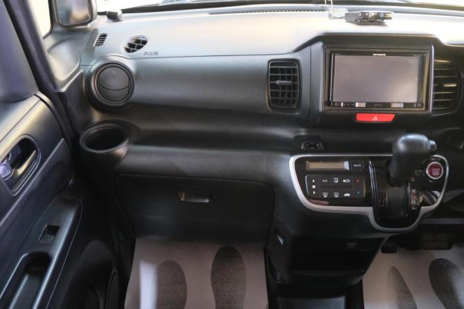 Honda N-BOX I с пробегом 2015 года, цена 679 000 рублей, 123000 км, хэтчбек, Автокод Объявления