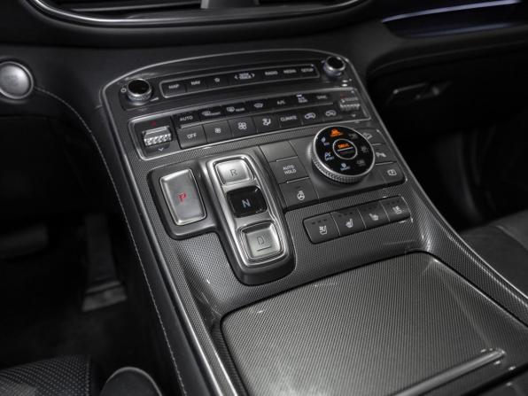 Hyundai Santa Fe IV Рестайлинг с пробегом 2021 года, цена 3 345 000 рублей, 93931 км, внедорожник, Автокод Объявления