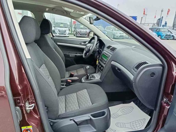 Skoda Octavia II (A5) Рестайлинг с пробегом 2012 года, цена 840 000 рублей, 129312 км, лифтбек, Автокод Объявления