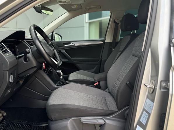 Volkswagen Tiguan II Рестайлинг с пробегом 2021 года, цена 2 399 000 рублей, 89918 км, внедорожник, Автокод Объявления