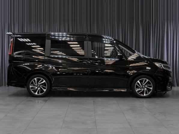 Honda Stepwgn V Рестайлинг с пробегом 2020 года, цена 2 149 000 рублей, 140901 км, минивэн, Автокод Объявления