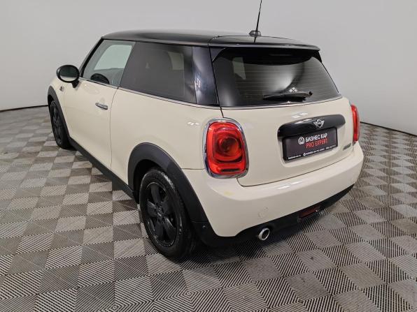 Mini Hatch III (F55/F56) с пробегом 2016 года, цена 1 499 000 рублей, 103429 км, хэтчбек, Автокод Объявления