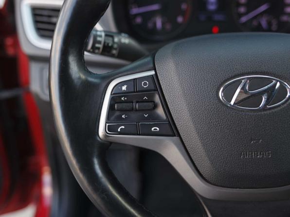 Hyundai Solaris II с пробегом 2018 года, цена 1 386 000 рублей, 98515 км, седан, Автокод Объявления
