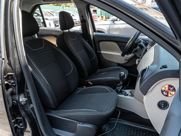 Renault Logan II с пробегом 2017 года, цена 1 130 000 рублей, 107582 км, седан, Автокод Объявления