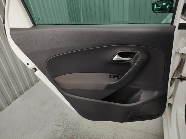Volkswagen Polo V с пробегом 2014 года, цена 667 000 рублей, 184237 км, седан, Автокод Объявления