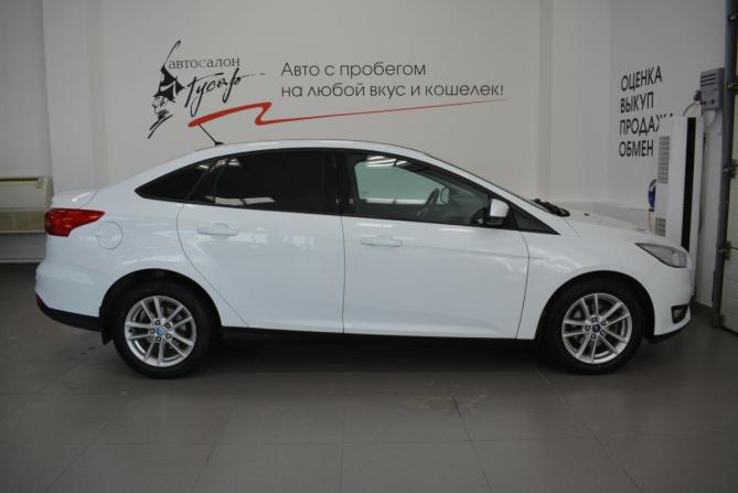 Ford Focus III Рестайлинг с пробегом 2015 года, цена 899 000 рублей, 147000 км, седан, Автокод Объявления