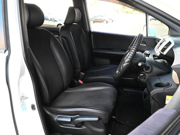 Honda Freed I Рестайлинг 2 с пробегом 2015 года, цена 1 149 000 рублей, 161916 км, компактвэн, Автокод Объявления