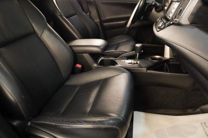 Toyota RAV4 IV (XA40) с пробегом 2013 года, цена 2 069 000 рублей, 155000 км, внедорожник, Автокод Объявления