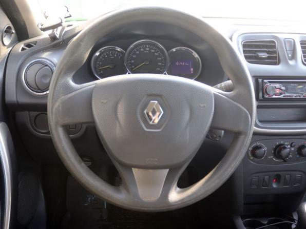 Renault Logan II с пробегом 2015 года, цена 369 000 рублей, 191000 км, седан, Автокод Объявления