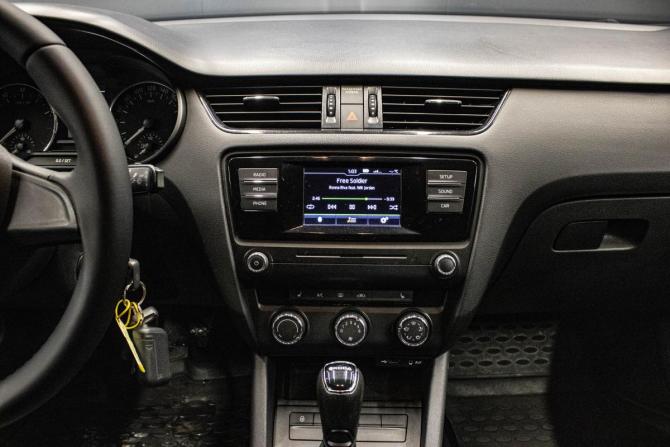 Skoda Octavia III (A7) с пробегом 2016 года, цена 1 299 000 рублей, 144905 км, лифтбек, Автокод Объявления