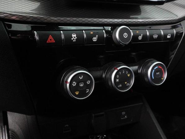 Lada (ВАЗ) Vesta I Рестайлинг (NG) с пробегом 2025 года, цена 1 599 000 рублей, 30867 км, седан, Автокод Объявления