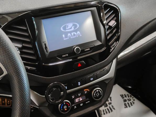 Lada (ВАЗ) Vesta I с пробегом 2018 года, цена 994 000 рублей, 124665 км, универсал, Автокод Объявления