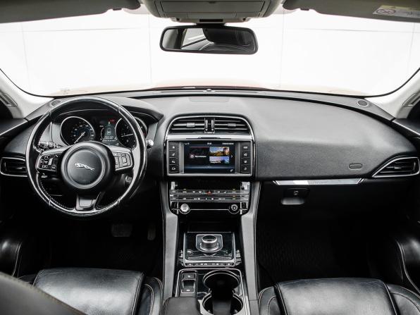 Jaguar F-Pace I с пробегом 2017 года, цена 2 400 000 рублей, 188177 км, внедорожник, Автокод Объявления