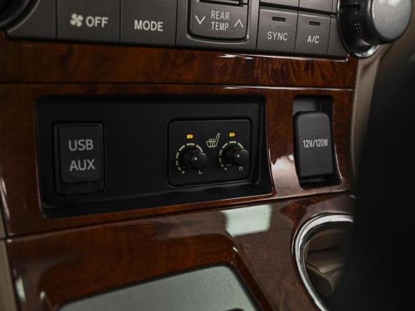Toyota Highlander II (XU40) Рестайлинг с пробегом 2010 года, цена 1 798 000 рублей, 162823 км, внедорожник, Автокод Объявления