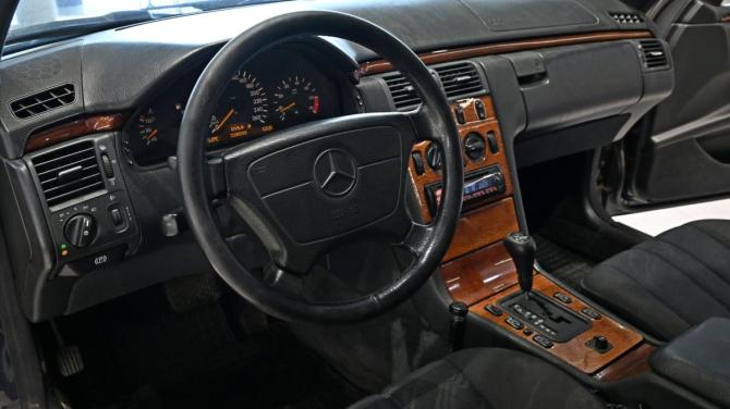 Mercedes-Benz E-Класс II (W210 S210) с пробегом 1998 года, цена 675 000 рублей, 479000 км, универсал, Автокод Объявления