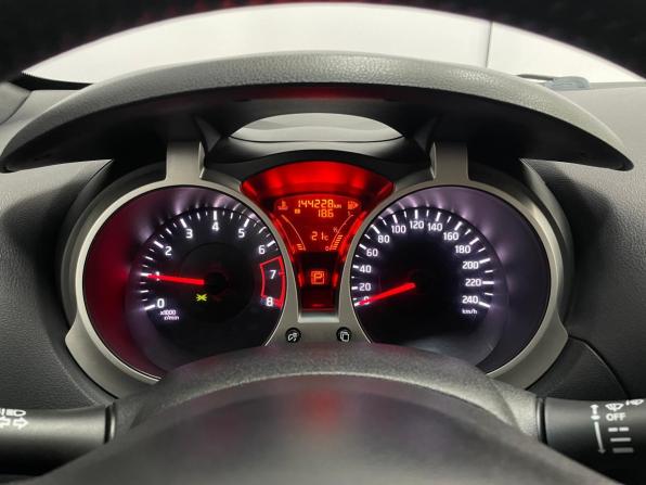 Nissan Juke I с пробегом 2013 года, цена 1 070 000 рублей, 144228 км, внедорожник, Автокод Объявления