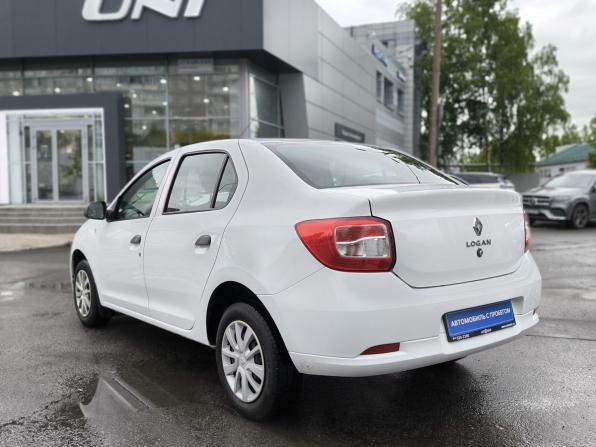 Renault Logan II Рестайлинг с пробегом 2021 года, цена 1 035 000 рублей, 56812 км, седан, Автокод Объявления