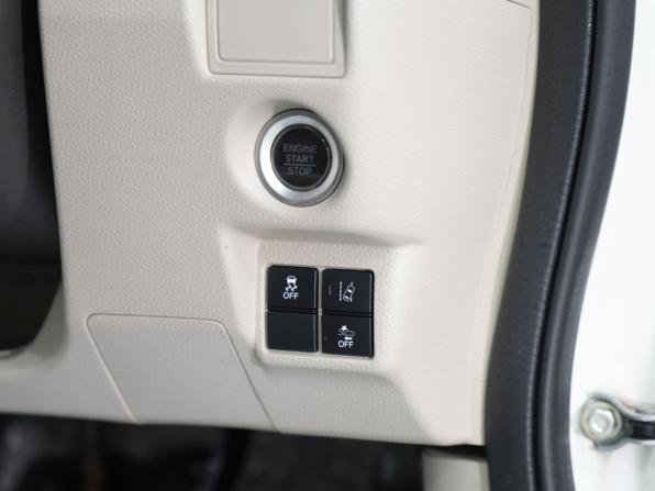 Honda N-BOX II с пробегом 2017 года, цена 790 000 рублей, 92355 км, микровэн, Автокод Объявления