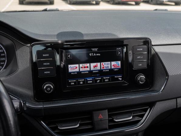 Volkswagen Polo V Рестайлинг с пробегом 2020 года, цена 1 599 040 рублей, 82314 км, седан, Автокод Объявления