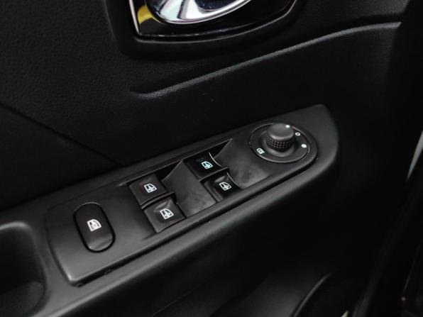 Renault Kaptur I с пробегом 2017 года, цена 1 098 000 рублей, 184036 км, внедорожник, Автокод Объявления