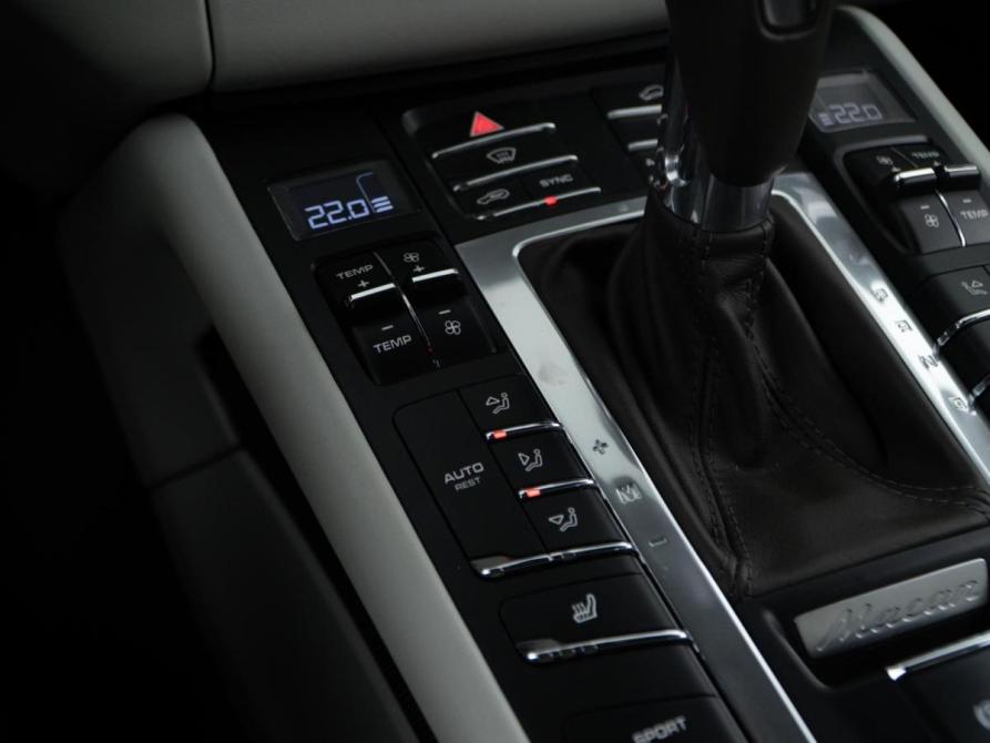 Porsche Macan I Москва  - изображение 21