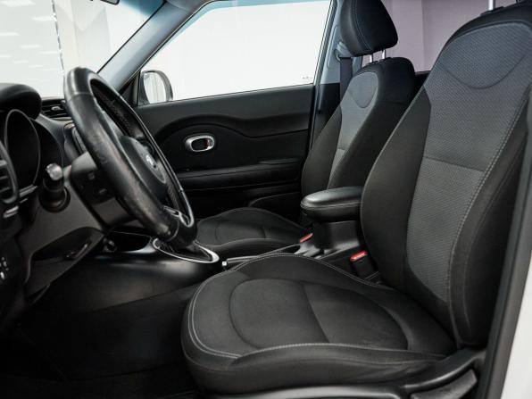 Kia Soul II Рестайлинг с пробегом 2017 года, цена 1 209 000 рублей, 196283 км, хэтчбек, Автокод Объявления