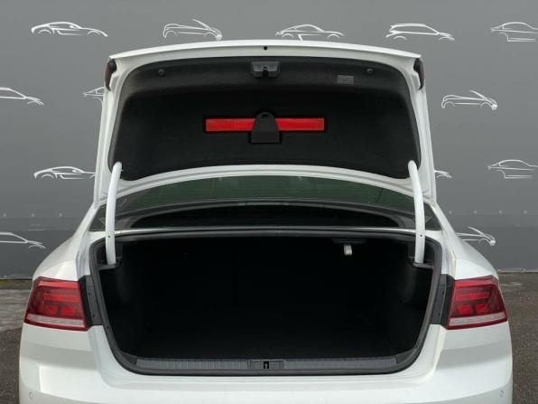 Volkswagen Passat B8 Рестайлинг с пробегом 2020 года, цена 2 410 300 рублей, 73523 км, седан, Автокод Объявления
