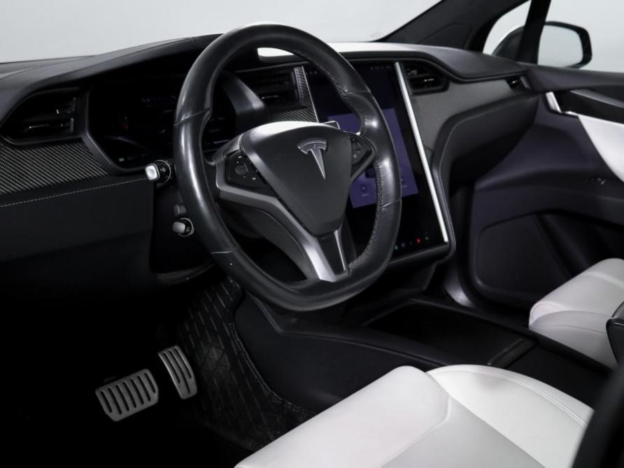 Tesla Model X I Москва  - изображение 14