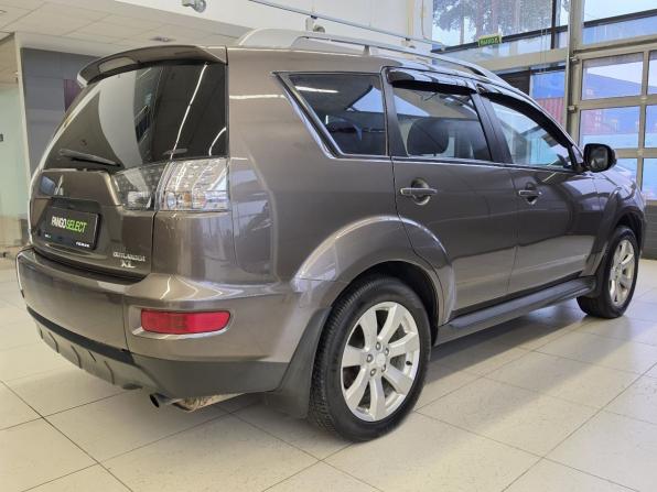Mitsubishi Outlander II Рестайлинг с пробегом 2010 года, цена 999 000 рублей, 223680 км, внедорожник, Автокод Объявления