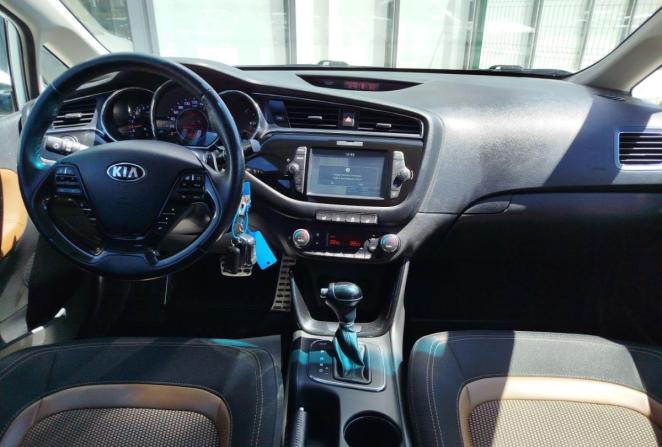 Kia Ceed III с пробегом 2018 года, цена 1 490 000 рублей, 128262 км, хэтчбек, Автокод Объявления