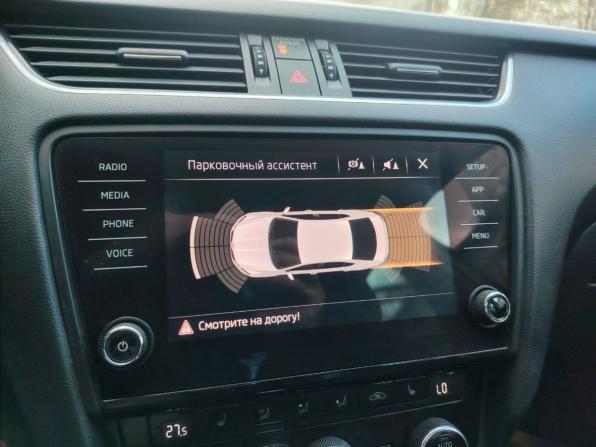Skoda Octavia III (A7) Рестайлинг с пробегом 2018 года, цена 1 640 000 рублей, 168751 км, лифтбек, Автокод Объявления