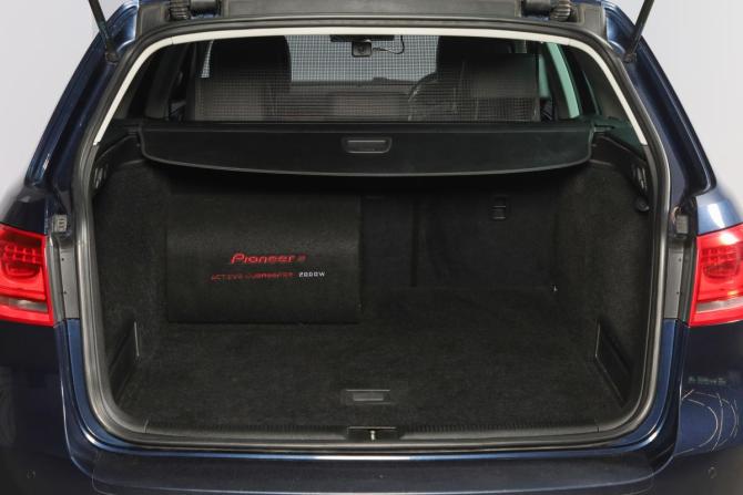 Volkswagen Passat B7 с пробегом 2013 года, цена 1 299 000 рублей, 70000 км, универсал, Автокод Объявления
