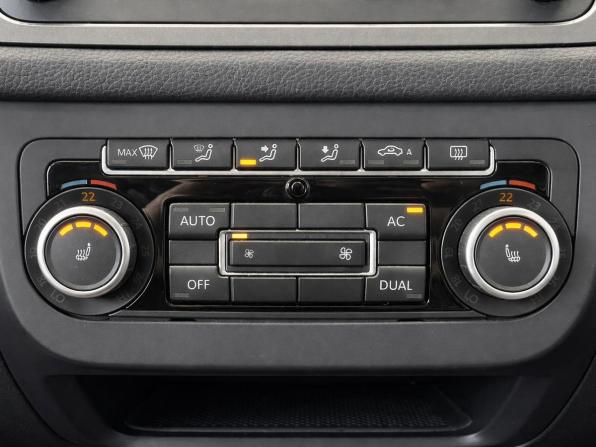 Volkswagen Tiguan I Рестайлинг с пробегом 2011 года, цена 1 287 000 рублей, 70975 км, внедорожник, Автокод Объявления