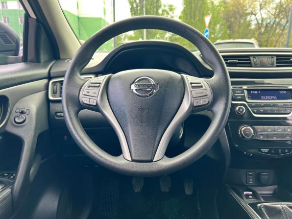 Nissan Qashqai II с пробегом 2016 года, цена 1 690 000 рублей, 156029 км, внедорожник, Автокод Объявления