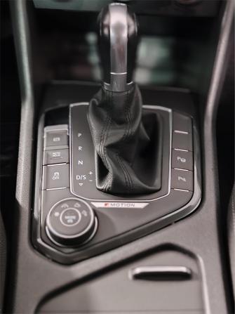 Volkswagen Tiguan II с пробегом 2017 года, цена 2 229 000 рублей, 123455 км, внедорожник, Автокод Объявления
