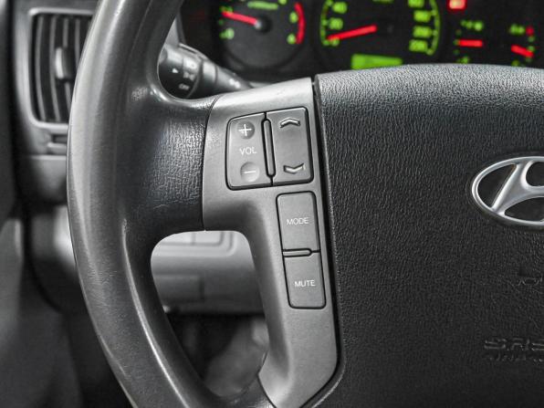 Hyundai Grand Starex I с пробегом 2012 года, цена 1 950 000 рублей, 229715 км, минивэн, Автокод Объявления