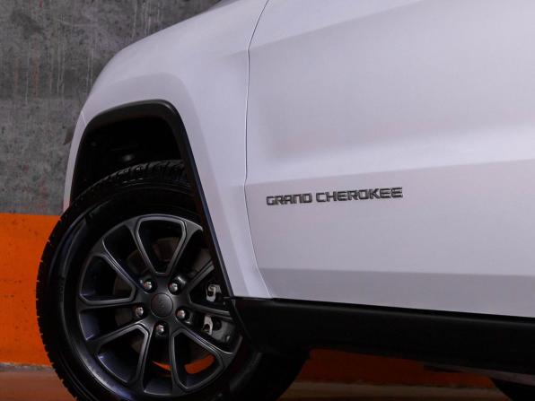 Jeep Grand Cherokee IV (WK2) Рестайлинг с пробегом 2014 года, цена 2 490 000 рублей, 127651 км, внедорожник, Автокод Объявления