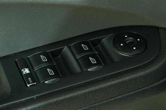 Ford C-MAX I с пробегом 2005 года, цена 679 000 рублей, 320000 км, компактвэн, Автокод Объявления