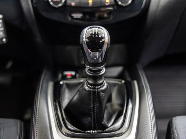 Nissan Qashqai II с пробегом 2015 года, цена 1 228 000 рублей, 184626 км, внедорожник, Автокод Объявления