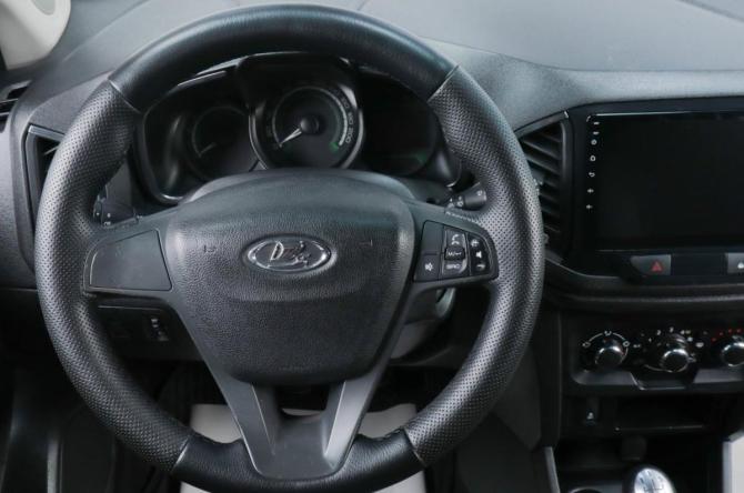 Lada (ВАЗ) XRAY I с пробегом 2017 года, цена 699 000 рублей, 93405 км, хэтчбек, Автокод Объявления