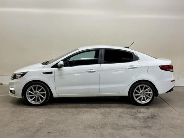 Kia Rio III Рестайлинг с пробегом 2017 года, цена 1 109 000 рублей, 109989 км, седан, Автокод Объявления