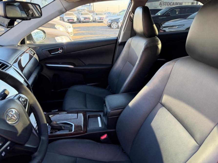 Toyota Camry VII (XV50) Рестайлинг Набережные Челны  - изображение 19