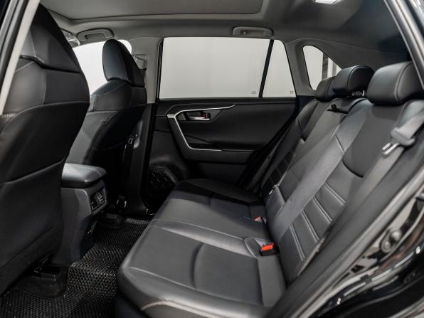 Toyota RAV4 V (XA50) с пробегом 2024 года, цена 5 300 000 рублей, 38371 км, внедорожник, Автокод Объявления