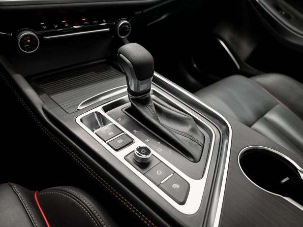 Omoda S5 с пробегом 2023 года, цена 1 350 000 рублей, 17172 км, седан, Автокод Объявления