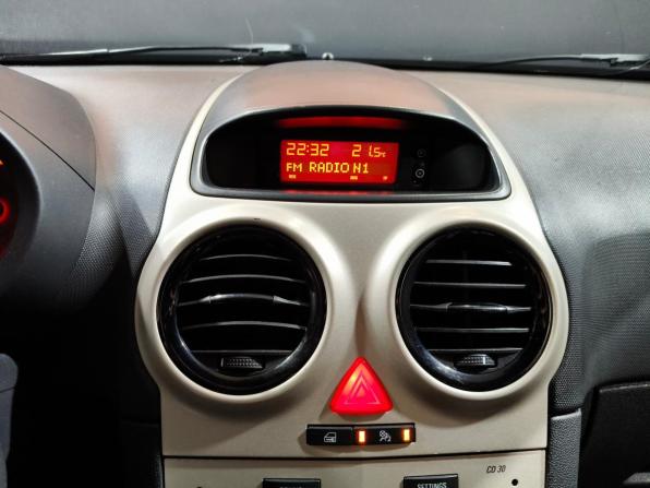Opel Corsa D с пробегом 2009 года, цена 250 000 рублей, 329213 км, хэтчбек, Автокод Объявления