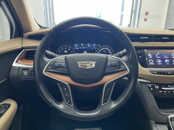 Cadillac XT5 I с пробегом 2017 года, цена 2 250 000 рублей, 89000 км, внедорожник, Автокод Объявления