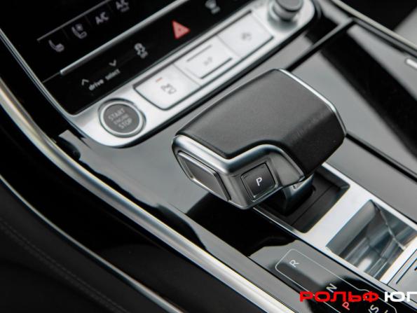 Audi A8 IV (D5) с пробегом 2022 года, цена 7 600 000 рублей, 104872 км, седан, Автокод Объявления