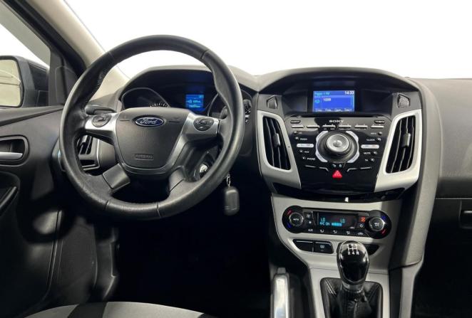 Ford Focus III с пробегом 2013 года, цена 900 000 рублей, 190974 км, универсал, Автокод Объявления