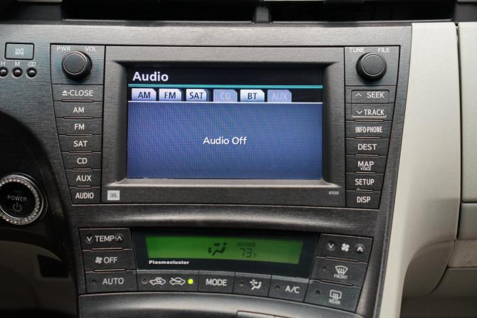 Toyota Prius III (XW30) с пробегом 2009 года, цена 1 288 000 рублей, 182000 км, лифтбек, Автокод Объявления